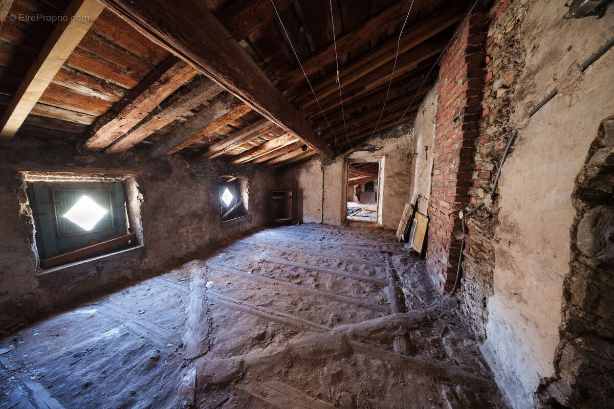 Maison à COUDES
