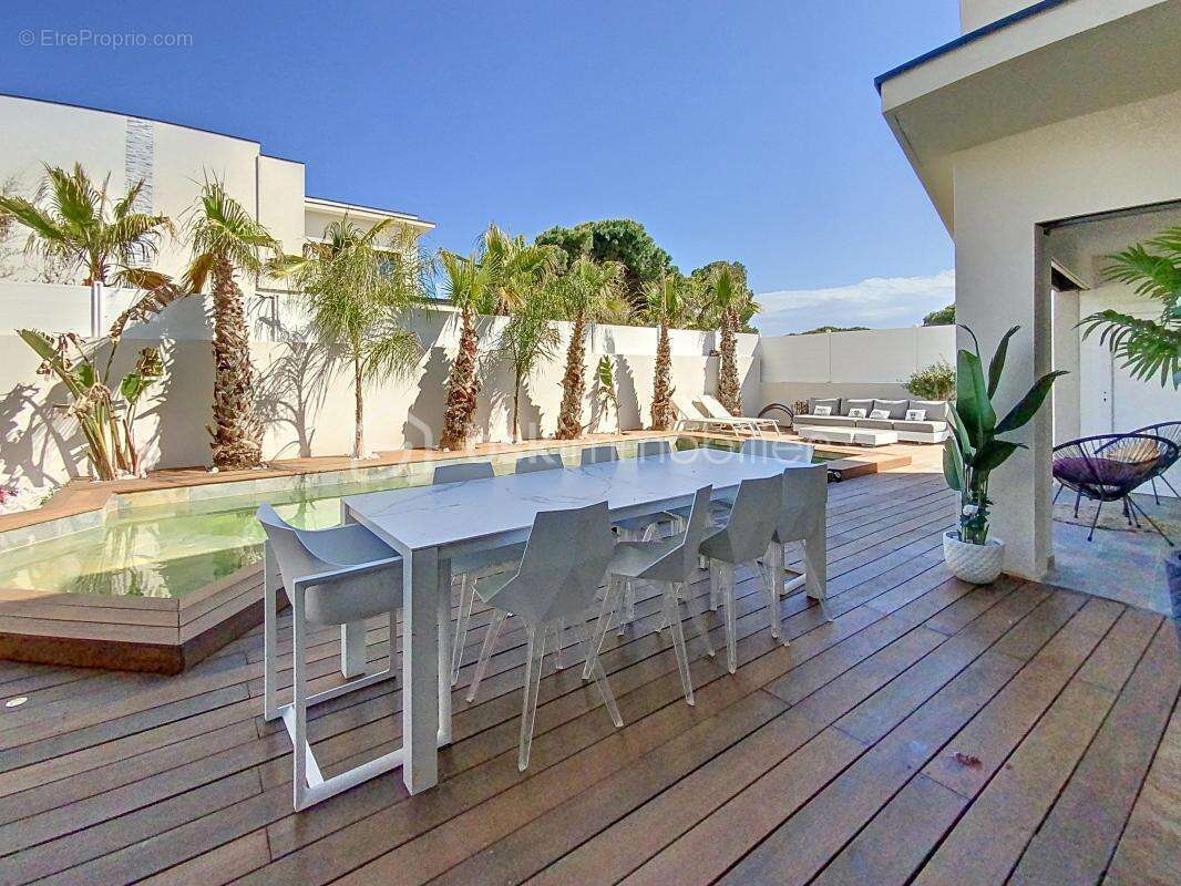 Villa contemporaine - grau d agde - piscine chauffee  et garage - - photo 15