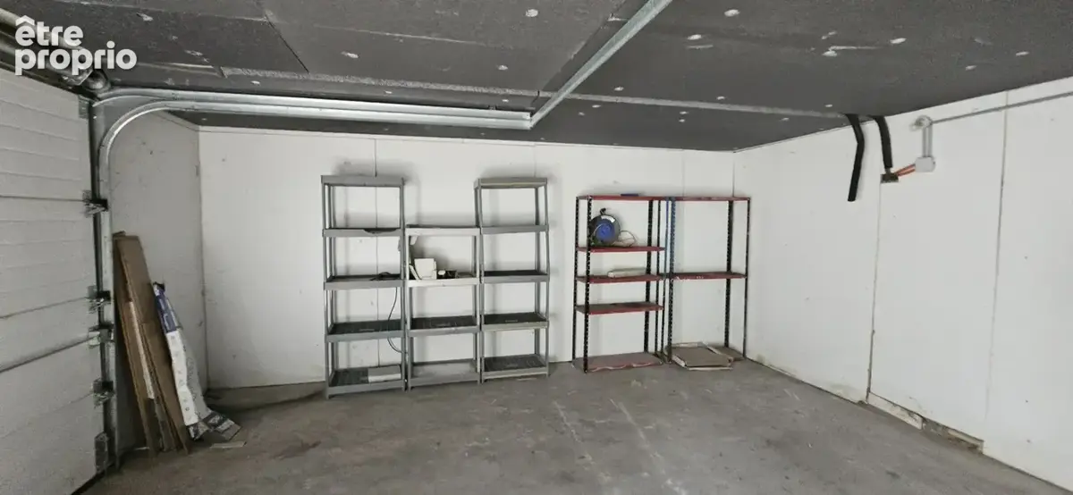 Maison  à rénover avec jardin et garages - photo 16