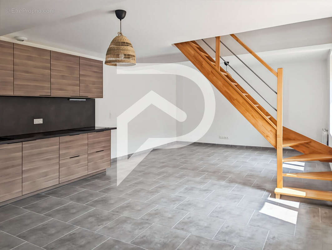 Maison à SAINTE-GENEVIEVE