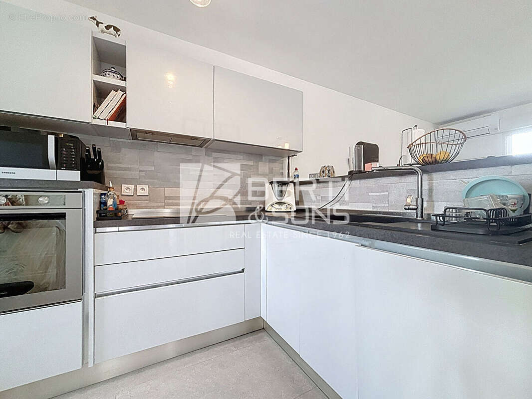 Appartement à MANDELIEU-LA-NAPOULE