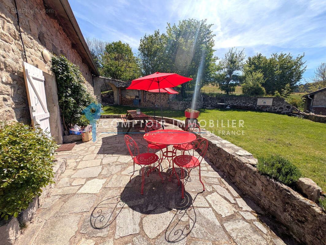Maison à COUCOURON