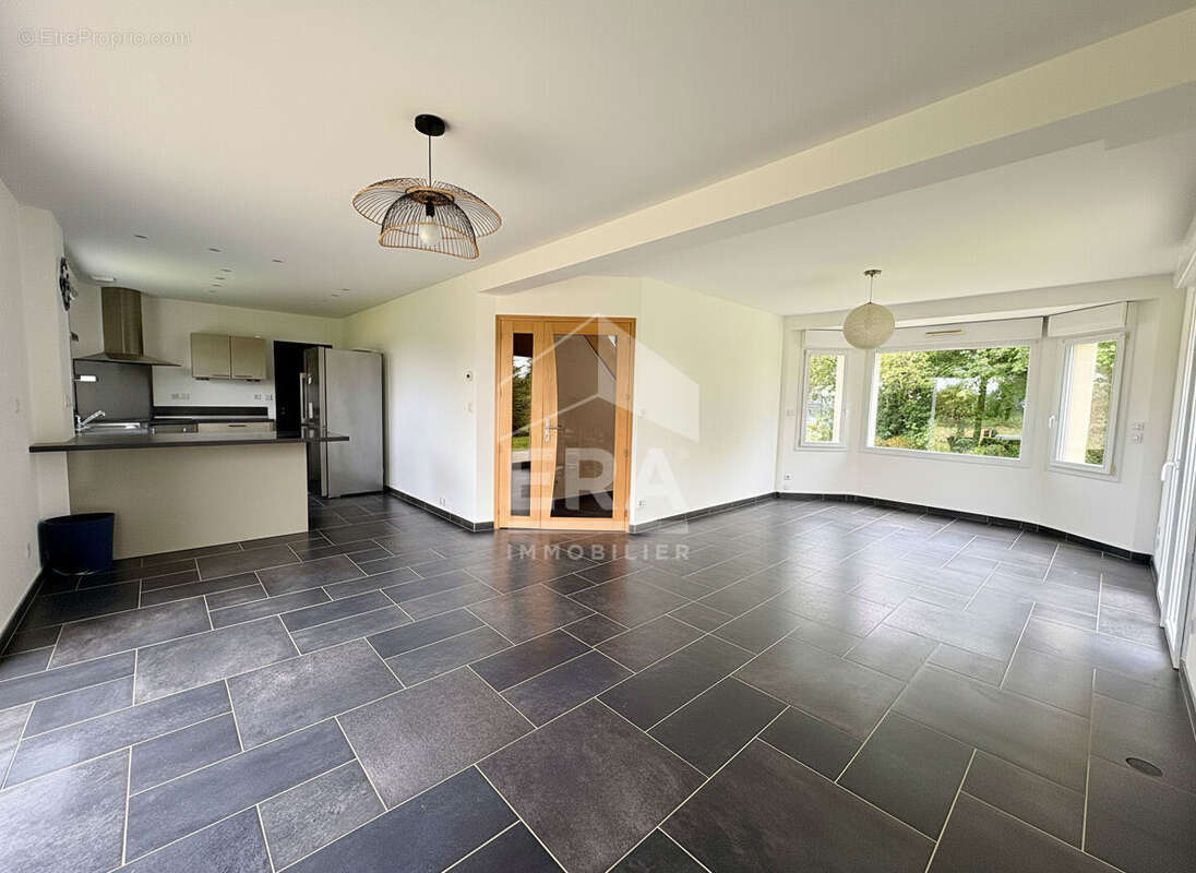 Maison à LA CAPELLE-LES-BOULOGNE