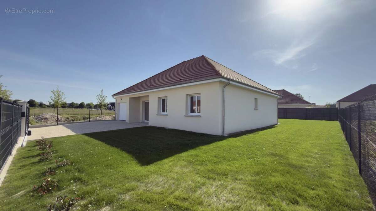 Maison à ROSIERES-PRES-TROYES