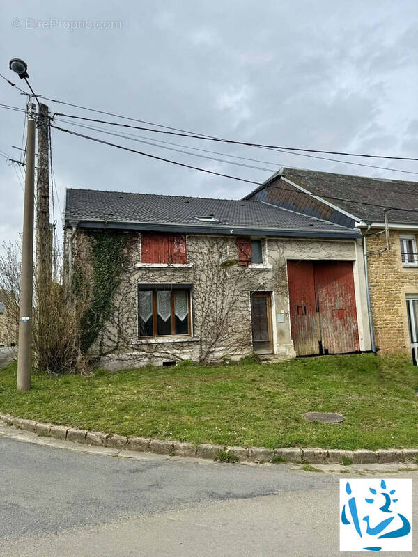 Maison à TETAIGNE