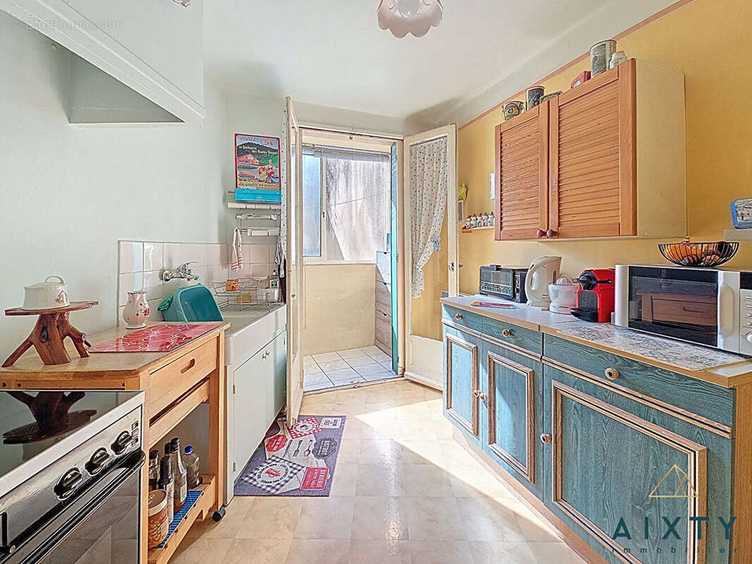Appartement à MARSEILLE-5E