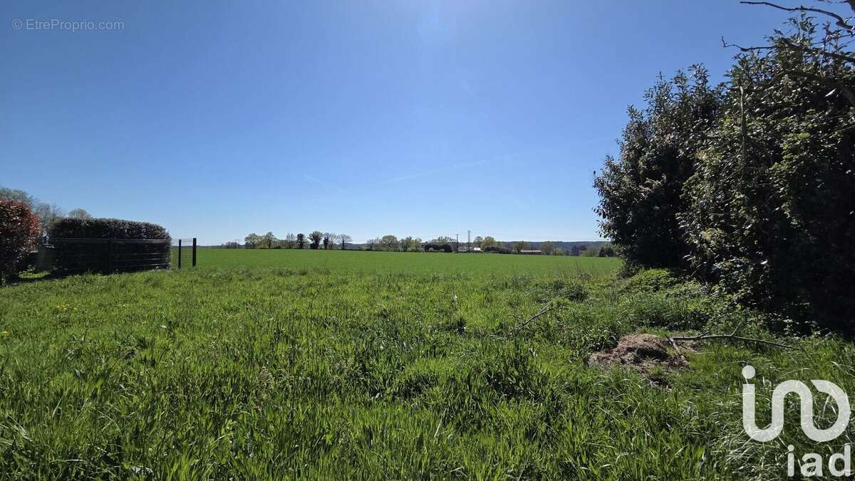 Photo 2 - Terrain à PEILLAC