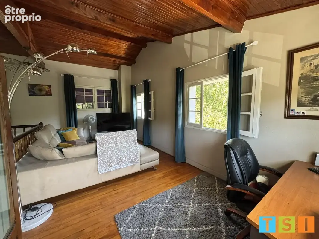 Propriété 135m² sur 1772 m² de terrain arboré et clos - photo 12