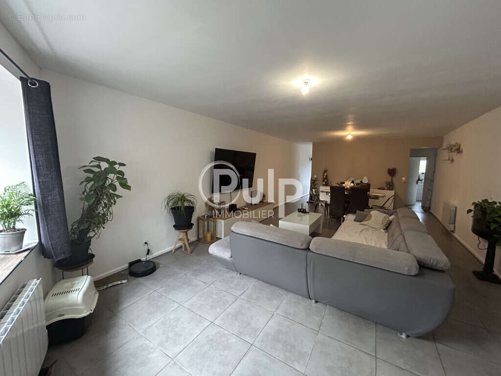 Appartement à CALONNE-RICOUART