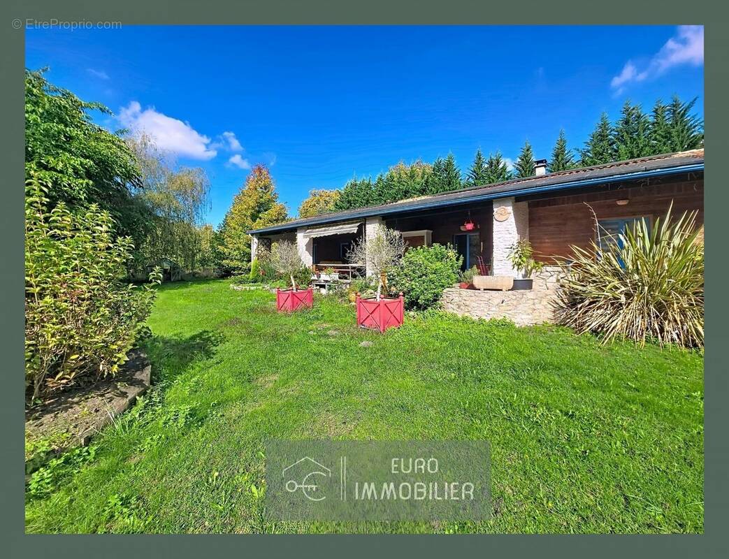 Maison à SAINT-SYMPHORIEN