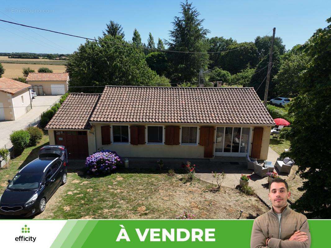 Maison à SAINT-PIERRE-D'EXIDEUIL