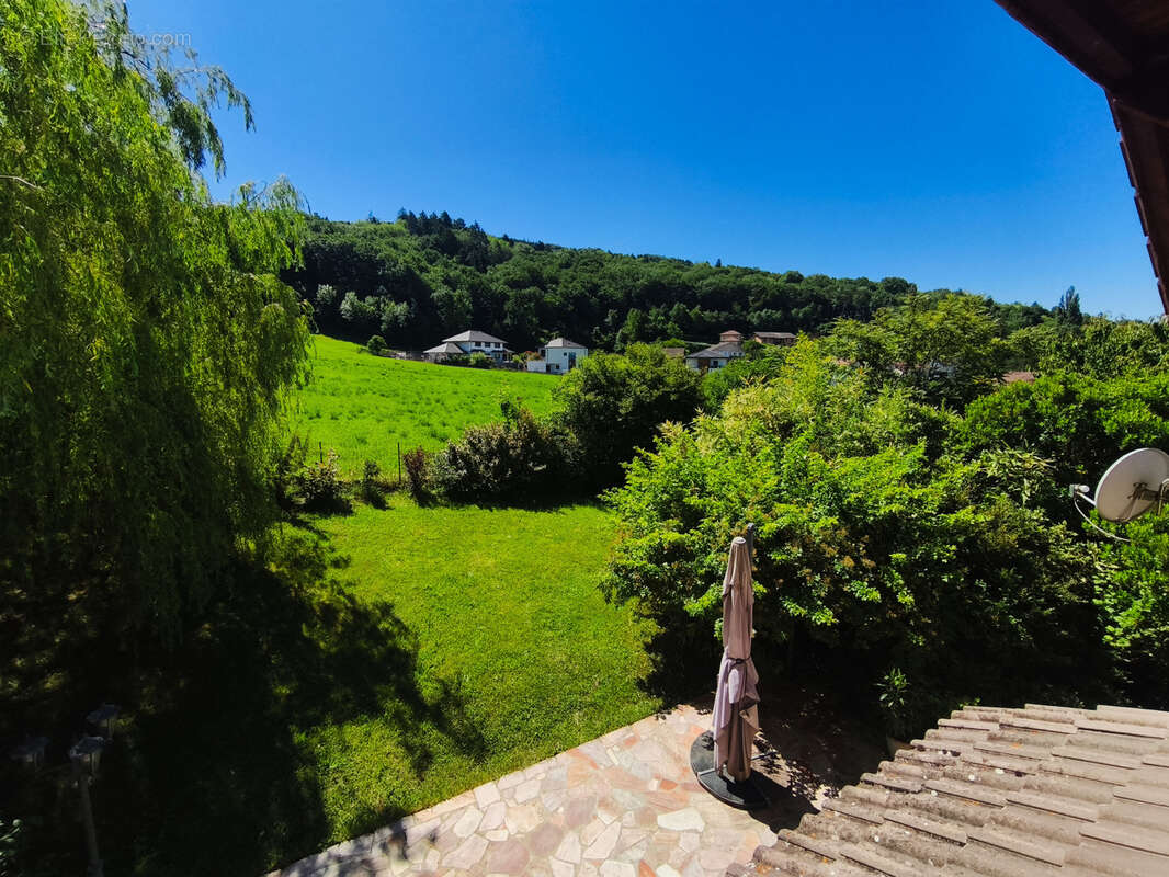 Maison à CRANVES-SALES