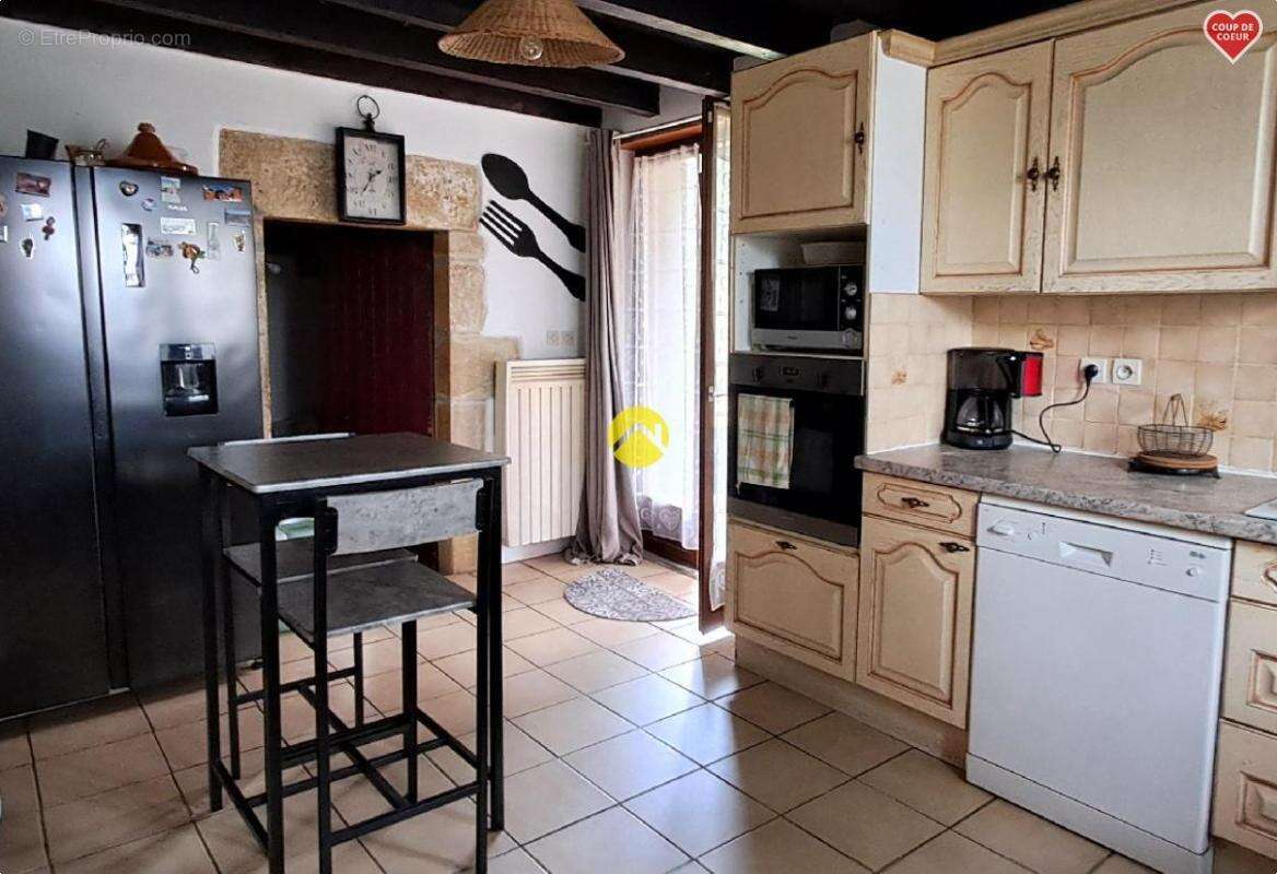 Longère avec jardin de 3 000 m² - photo 4