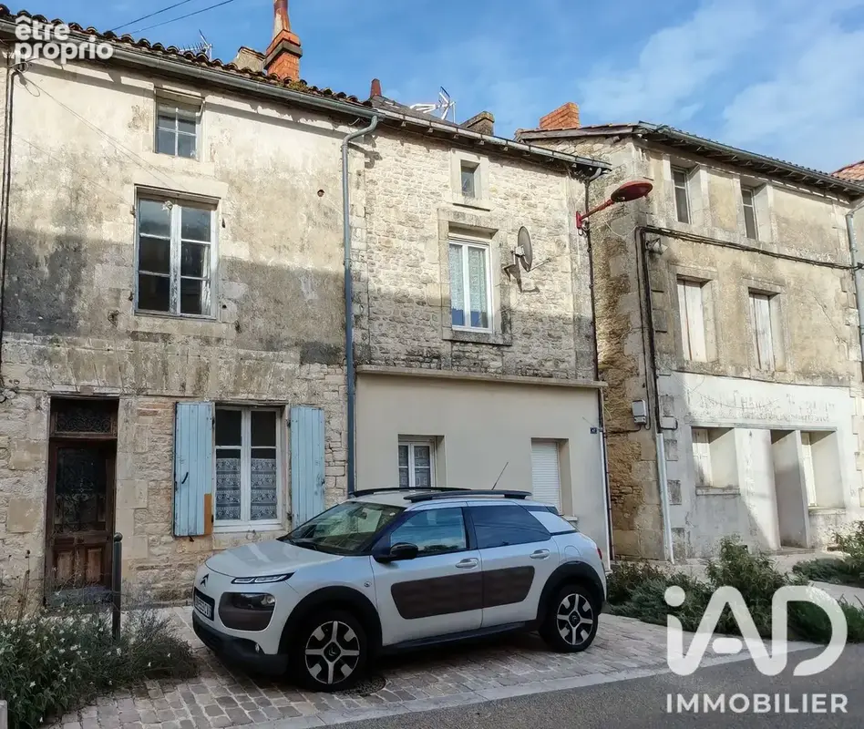 Photo 1 - Maison à SAUZE-VAUSSAIS