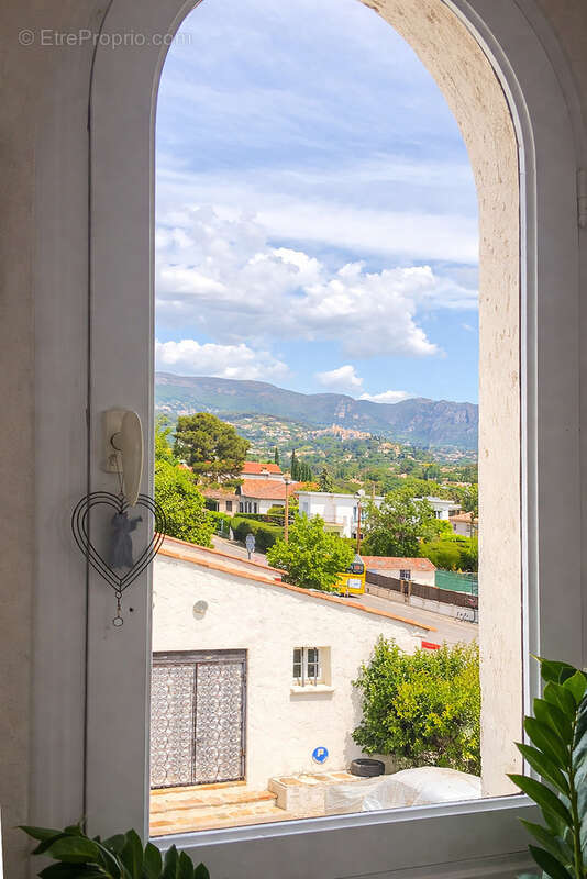 Appartement à LA COLLE-SUR-LOUP