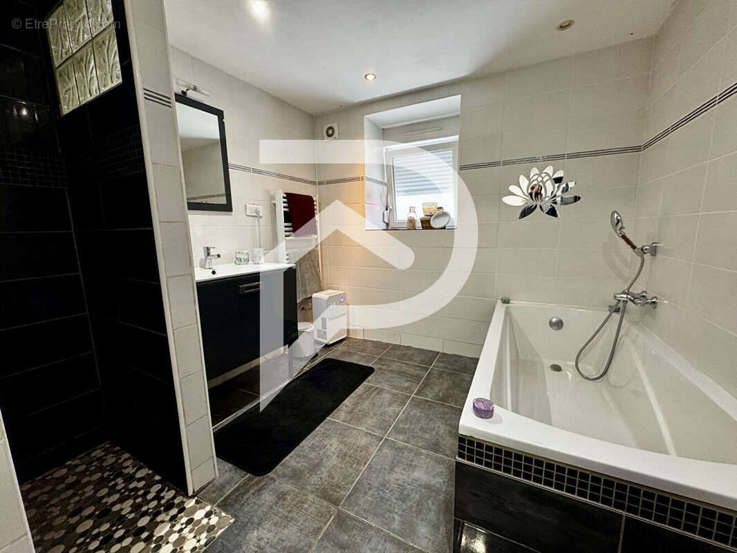 Appartement à XOUAXANGE