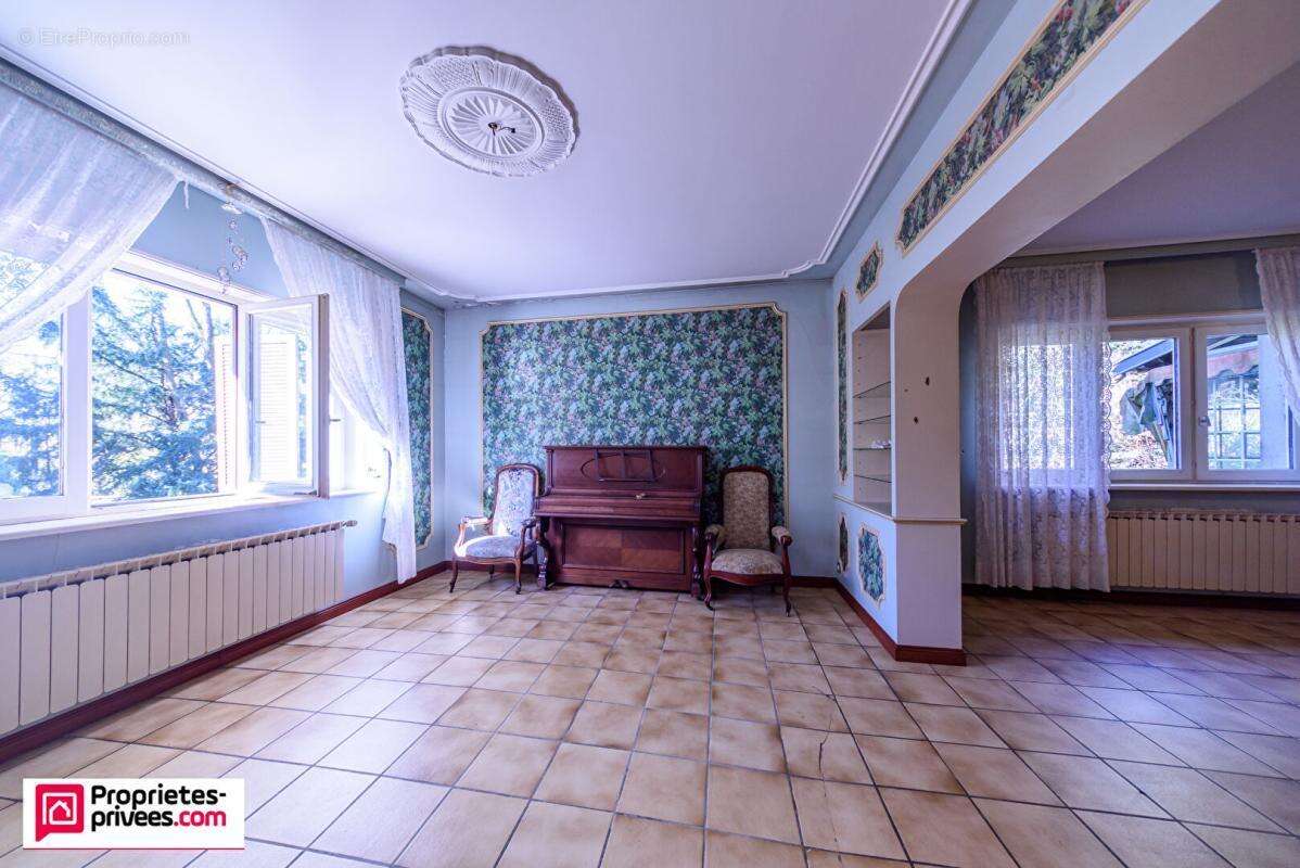 Maison à SCY-CHAZELLES