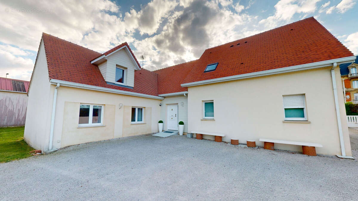 Maison à ARROMANCHES-LES-BAINS