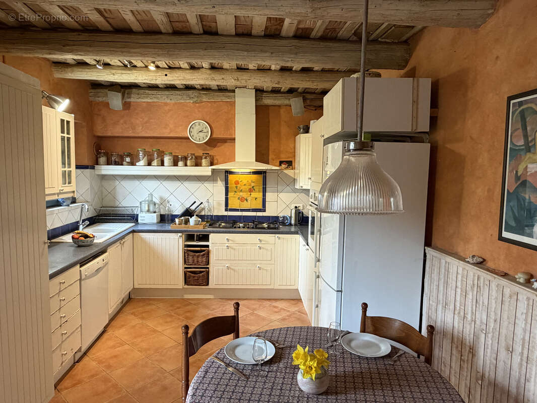 Maison à SAINT-QUENTIN-LA-POTERIE