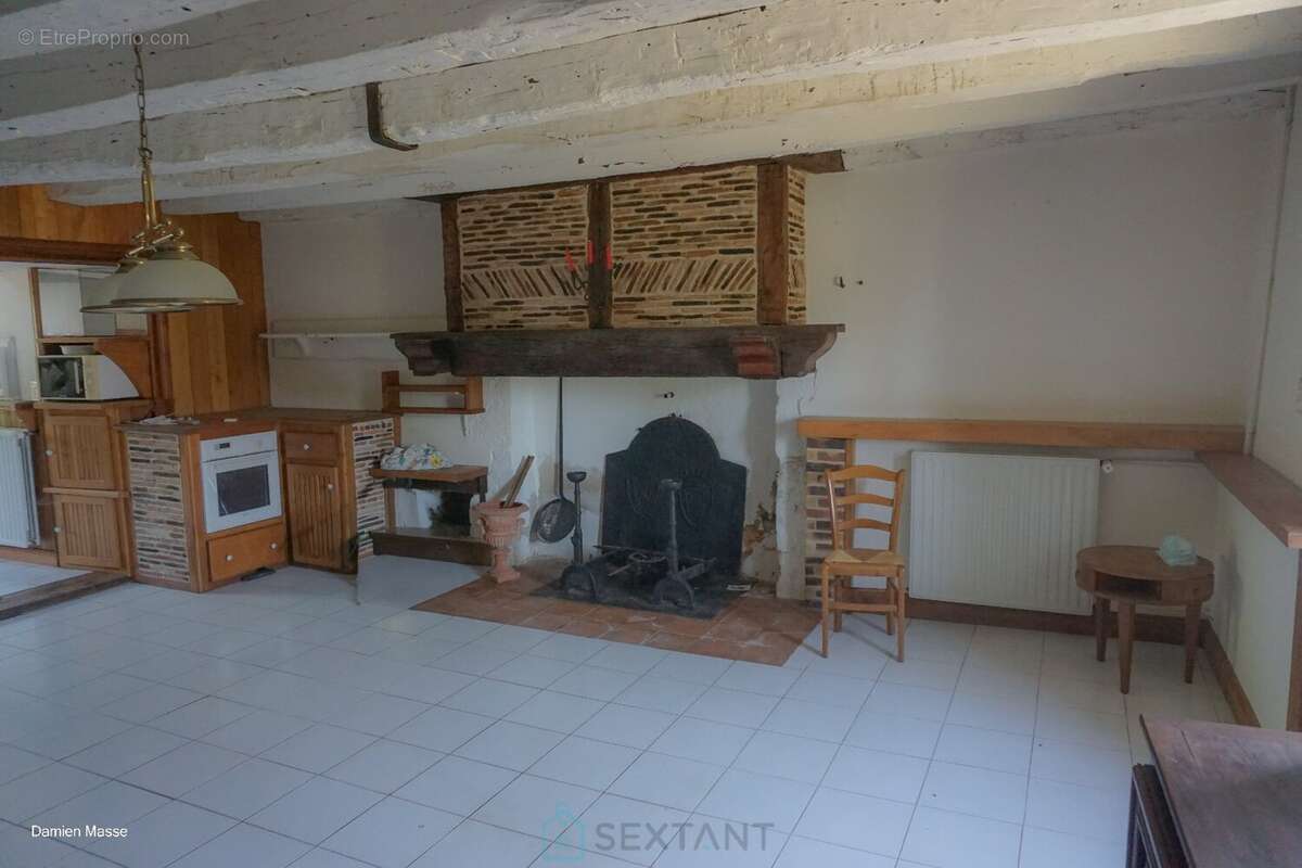 Ensemble immobilier en pierre dans le coeur du parc naturel régional du Périgord - Limousin. - photo 13