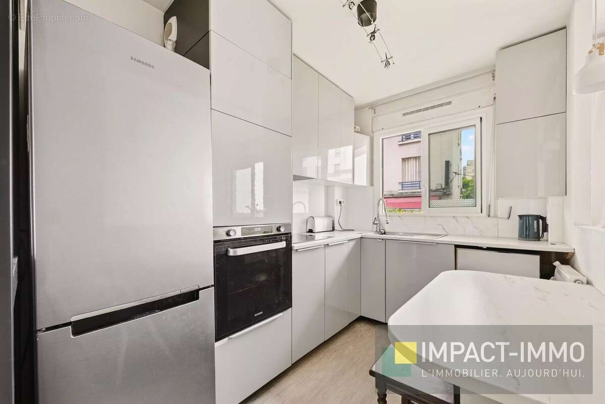 Opportunité à saisir : 40,7 m² Carrez à deux pas de la Gare de Courbevoie - photo 4