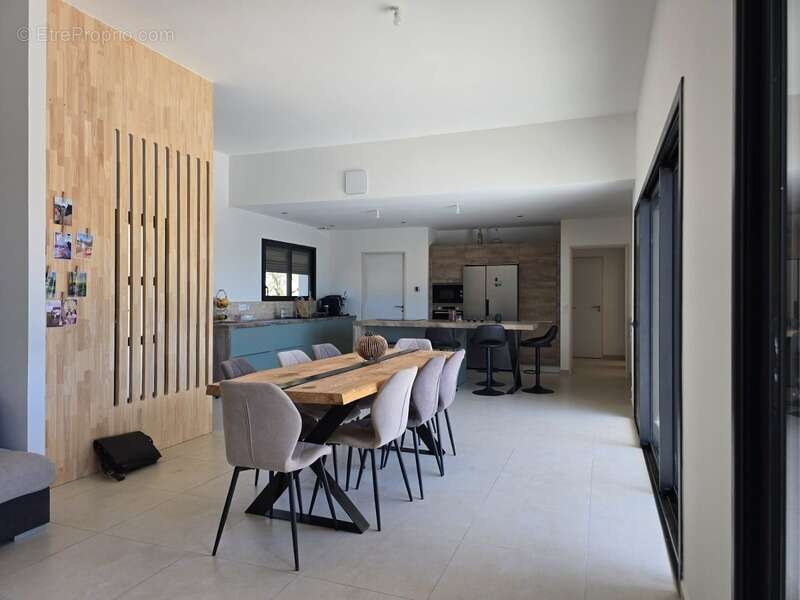 Maison à SAINT-ANDRE-DE-ROQUELONGUE