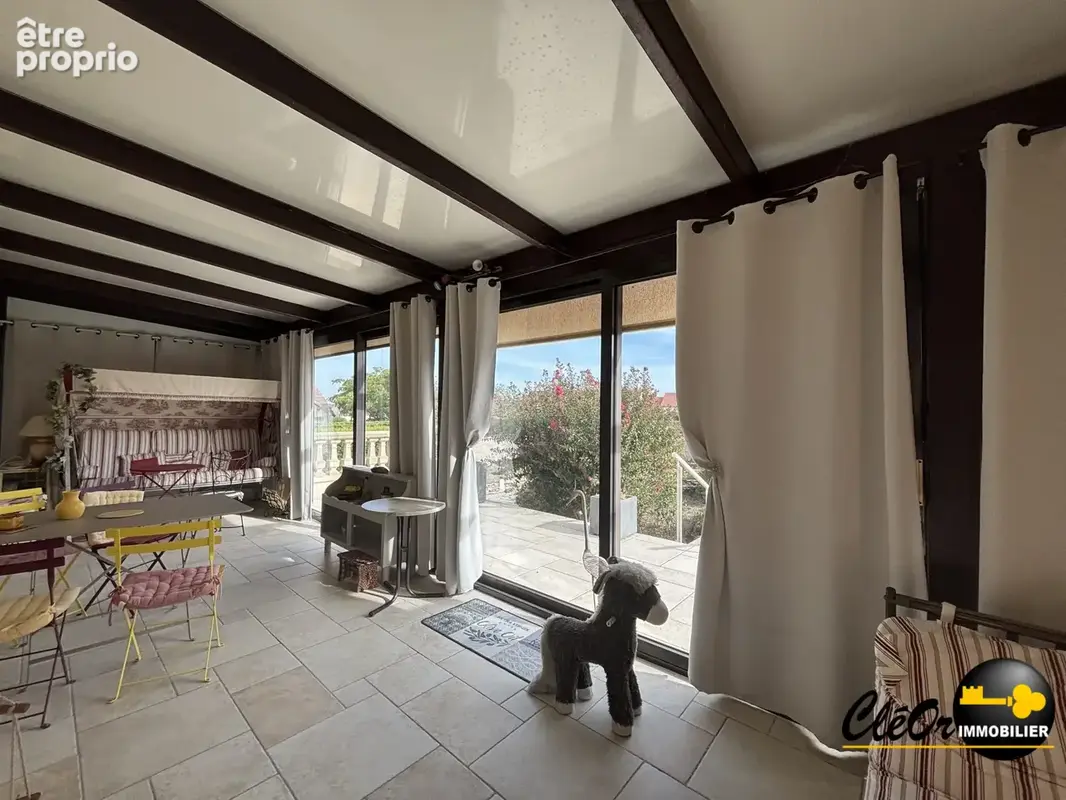 Maison 5 pièces 108 m² à vendre à Varennes-Le-Grand (71240) - photo 5