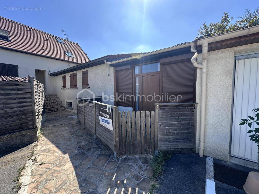 Appartement à BUSSY-SAINT-GEORGES