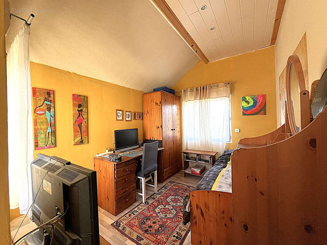 Maison à CORQUILLEROY