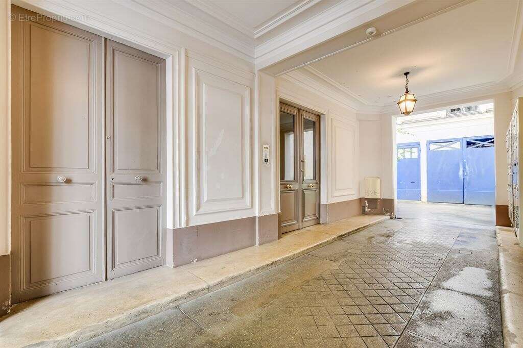 Appartement à PARIS-20E