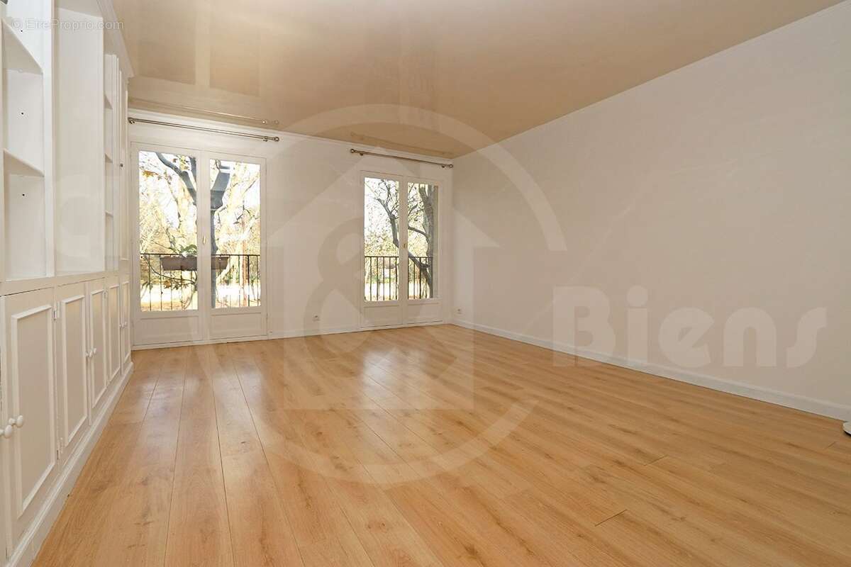 Appartement à VERSAILLES