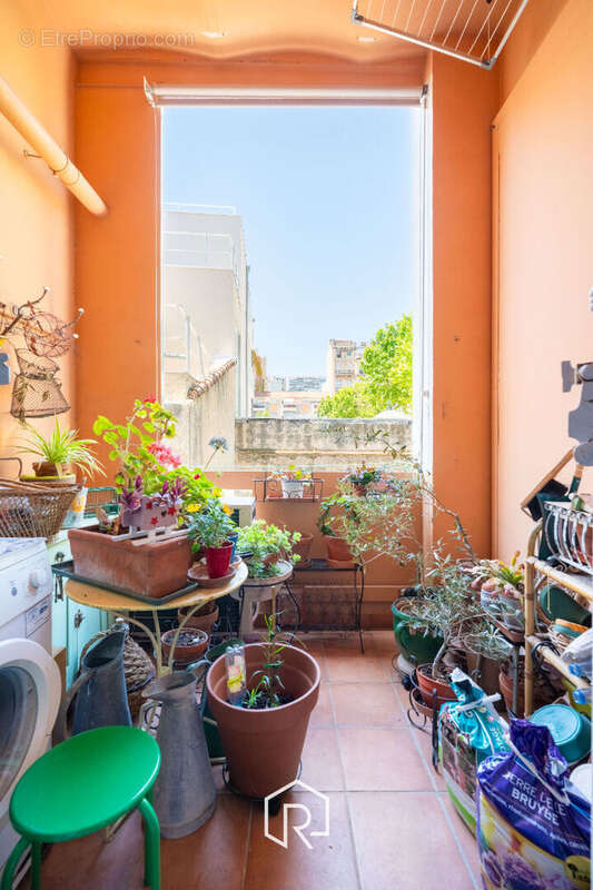 Appartement à MARSEILLE-6E