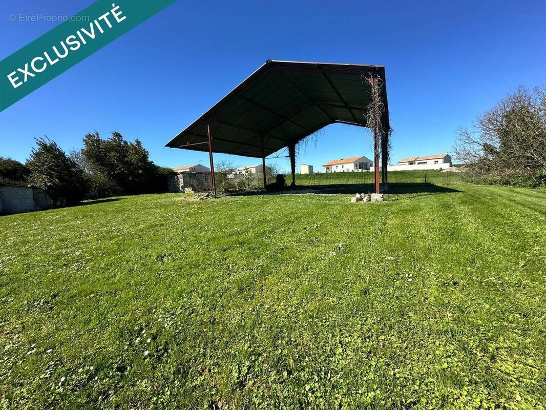 Photo 1 - Terrain à SAINT-LEGER