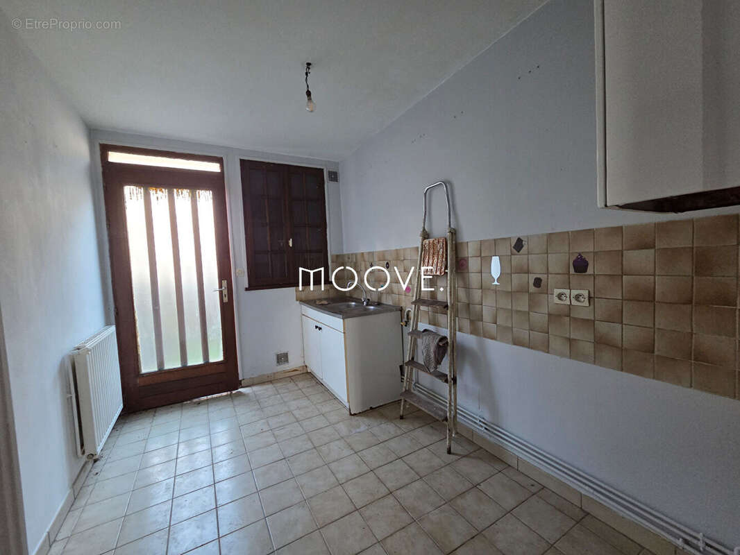 Maison à SAINT-ETIENNE-DU-ROUVRAY