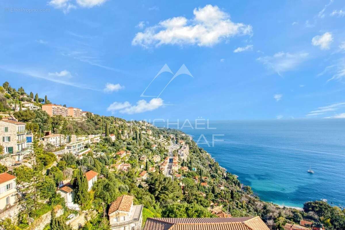 Roquebrune-Cap-Martin – Villa d’exception avec vue panoramique sur la mer - photo 16