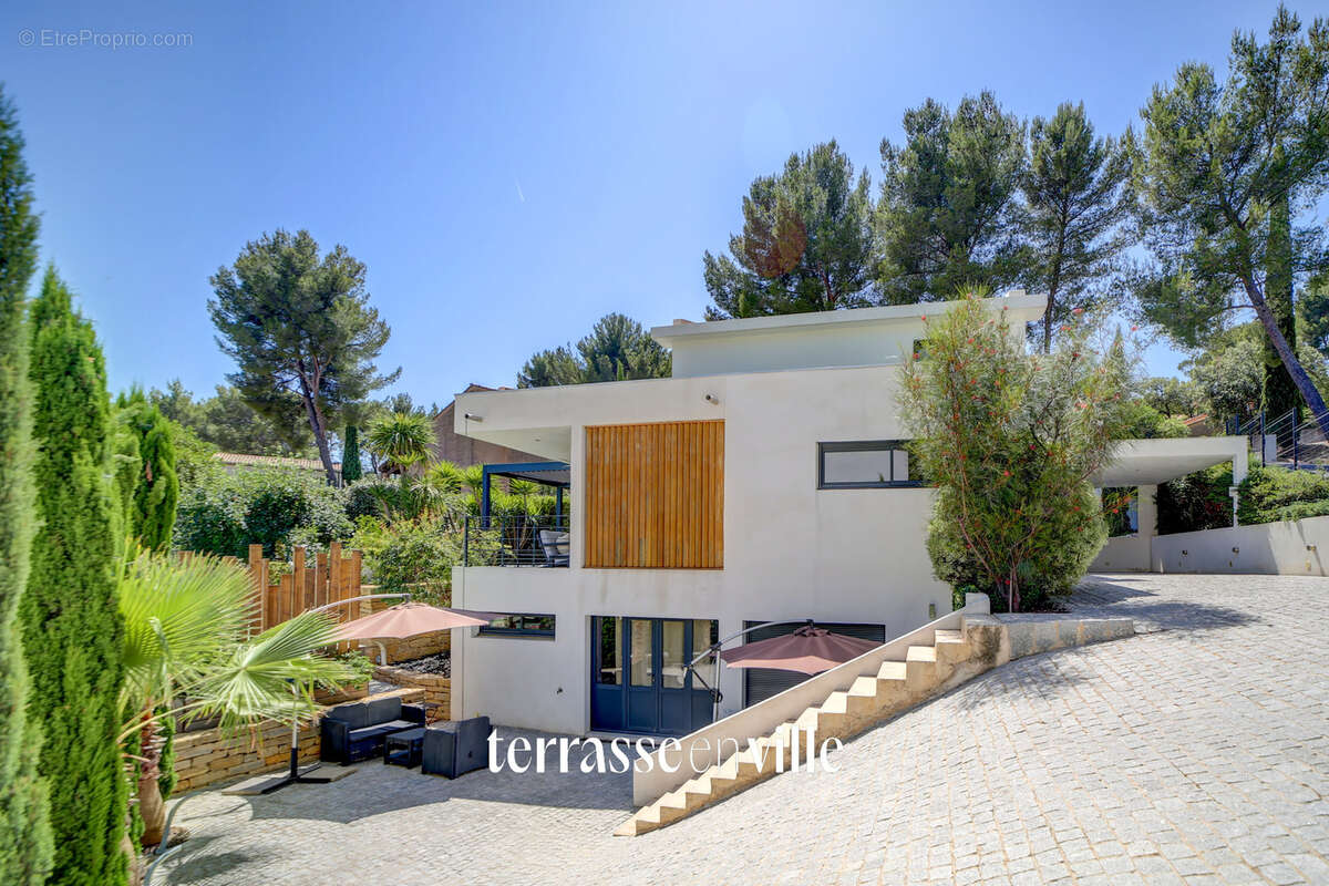 Gémenos - village a pied - villa d'architecte t5 185m2 - dépendance - calme - 1 090 000 € - photo 21