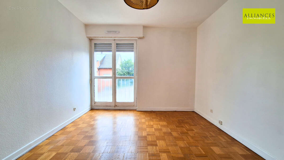 Appartement 4 pièces de 77.77 m2 avec loggia, ascenseur et cave - photo 8