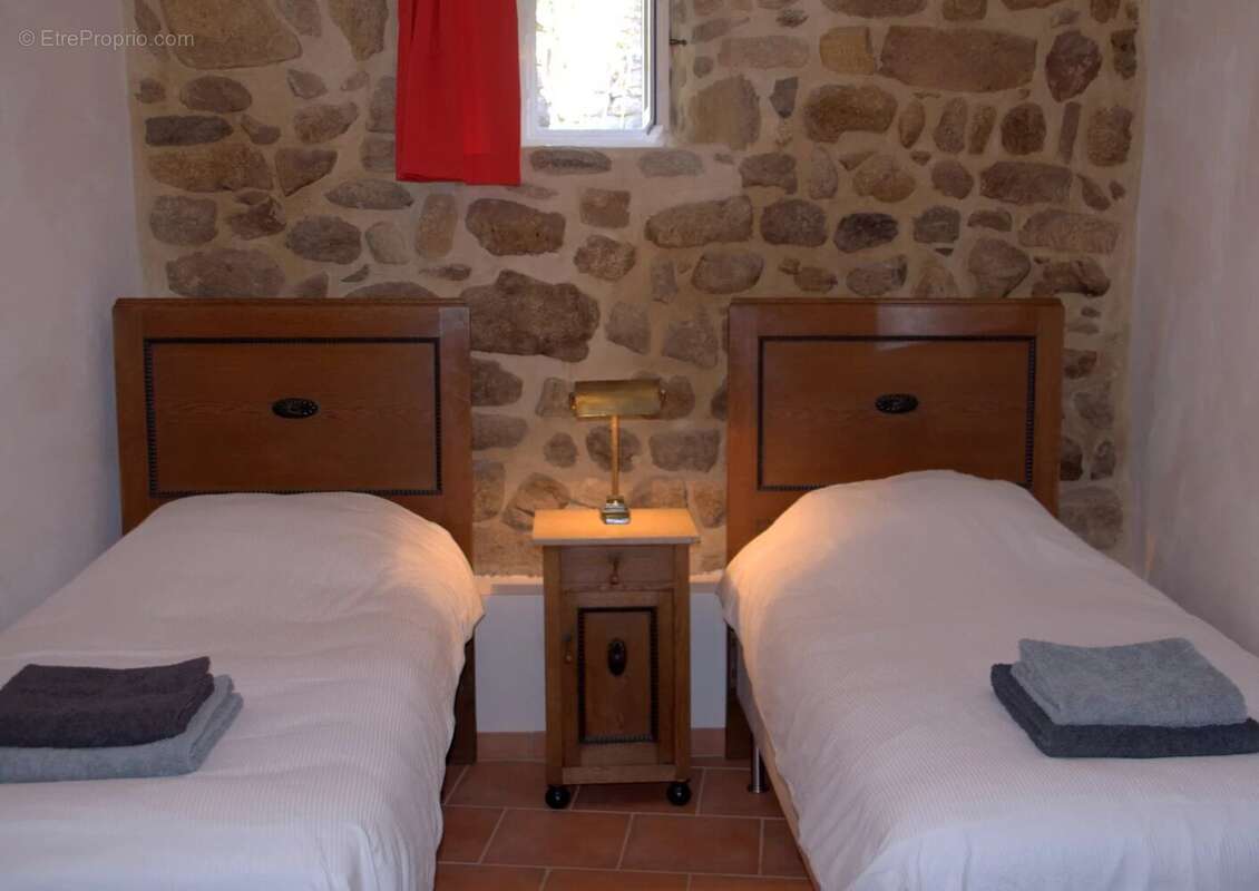 Appartement à PRIVAS