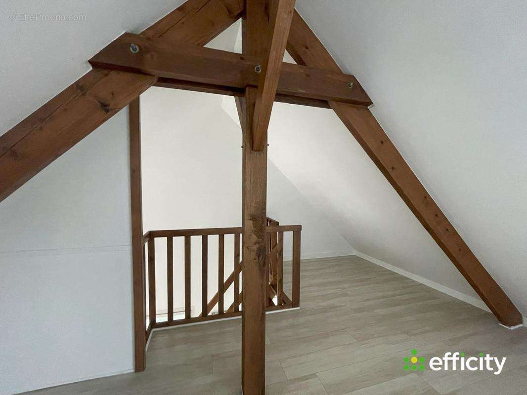 Appartement à EPERNON
