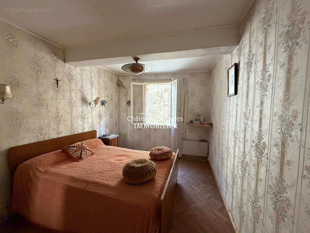 Maison à CUBIERES-SUR-CINOBLE