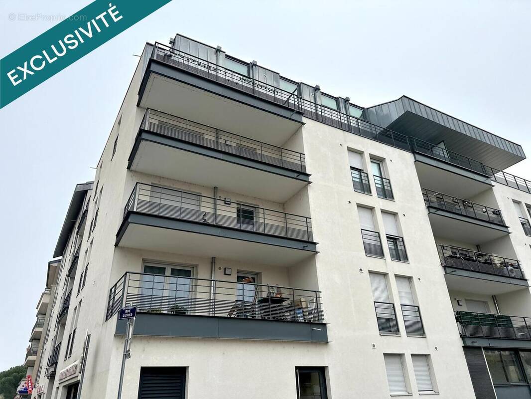 Photo 1 - Appartement à DECINES-CHARPIEU