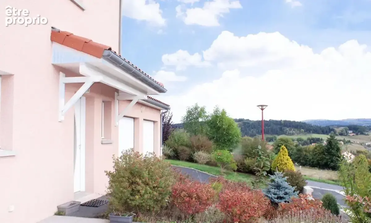 Langogne Maison  5 pièce(s) 172 m2 avec 4 chambres double garage vue dégagée - photo 2
