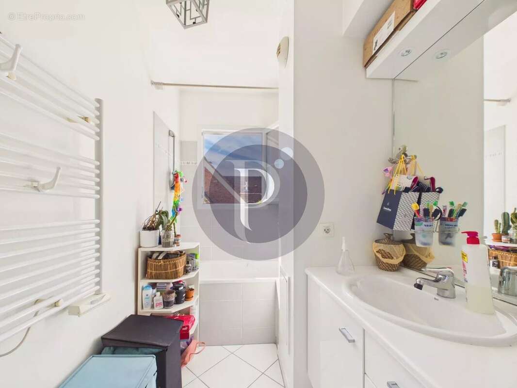 Appartement à LE PLESSIS-ROBINSON
