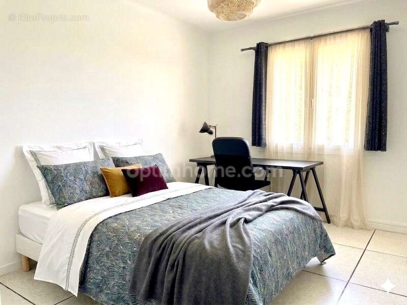 Appartement meublé traversant 67m2 balcon cave garage - aiguelongue - photo 6