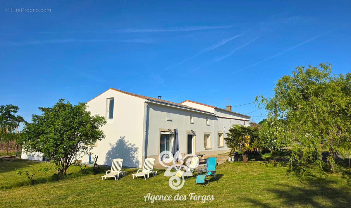 Maison à GESTE