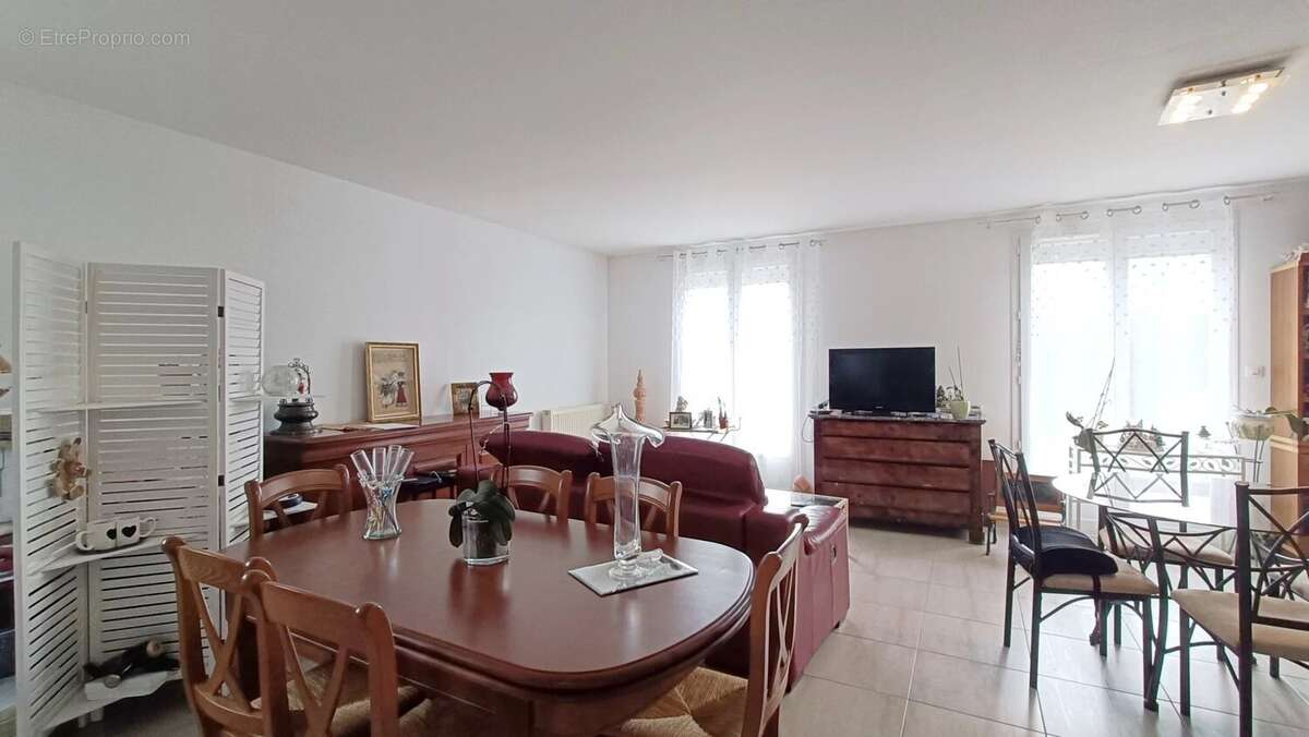 Maison à BUXEROLLES