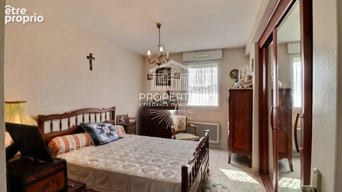 Hyeres - quartier gare - 3 chambres - dernier etage - terrasse - photo 4