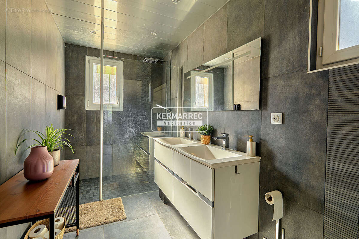 A vendre  Domaine de Tizé  Allée du Grand Tertre Thorigné-Fouillard  maison 7 pièces, entre caractère et contemporain, au coeur  - photo 9