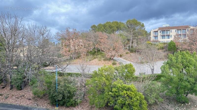Appartement à GREOUX-LES-BAINS