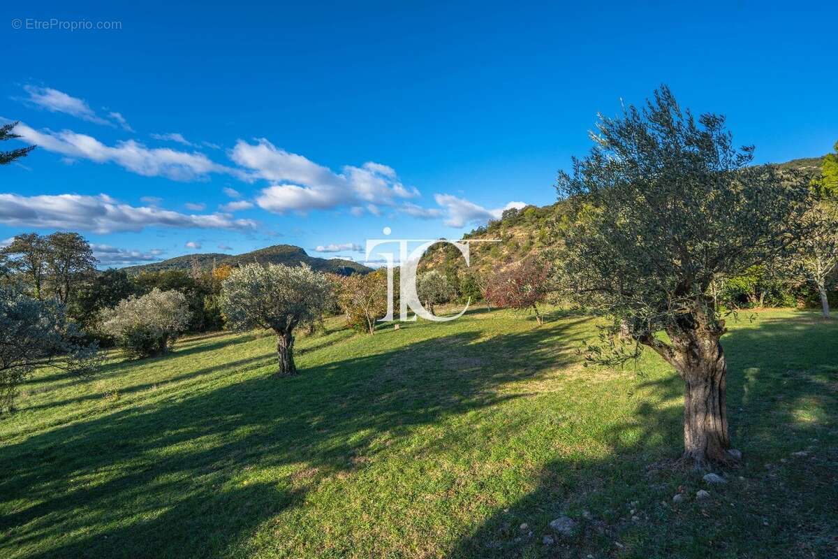 Maison à SAINT-ANDRE-DE-CRUZIERES